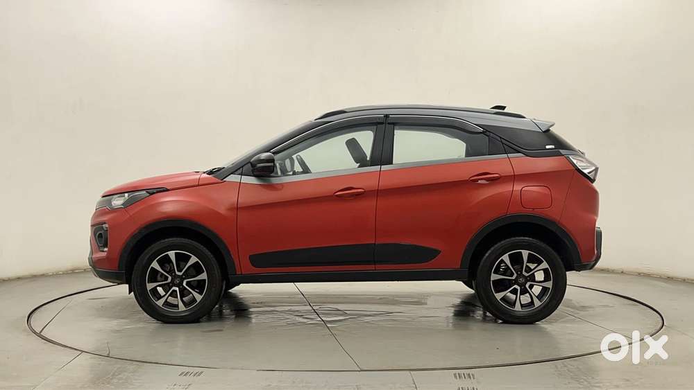 Tata Nexon 1.5 Revotorq Xza Plus Dual Tone Roof (o) Amt, 2021, Diese..