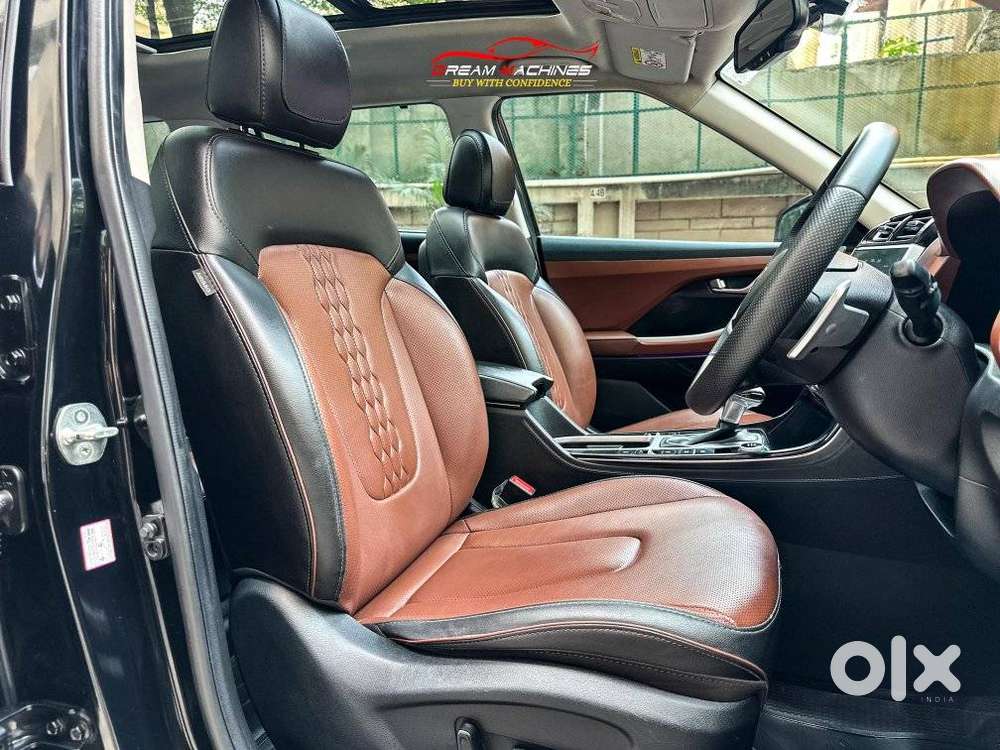 Hyundai Alcazar 2.0 Signature (o) Petrol At 7 Str, 2023, Petrol