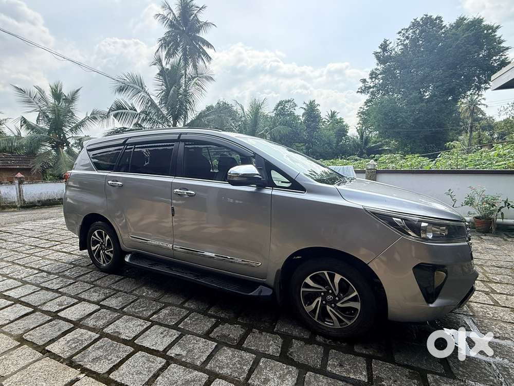 Toyota Innova Crysta
