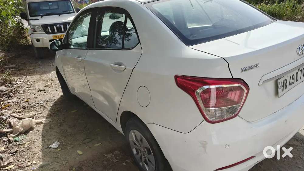 Hyundai Xcent Car