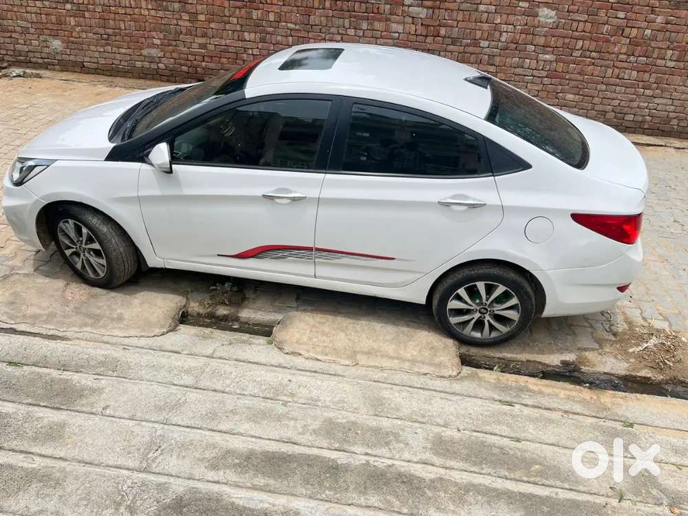 Hyundai Fluidic Verna 2014