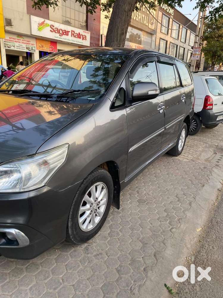 Toyota Innova 2013 Diesel Well Maintained