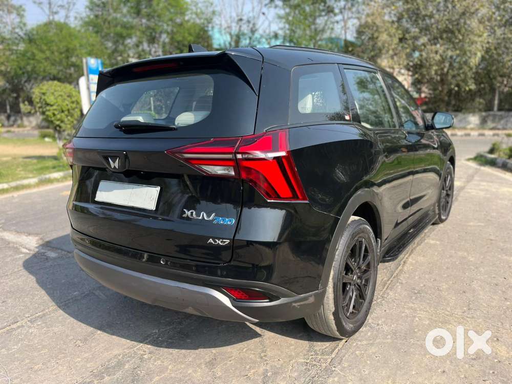 Mahindra Xuv700 2.0 Ax 7 Petrol At Str, 2024, Petrol