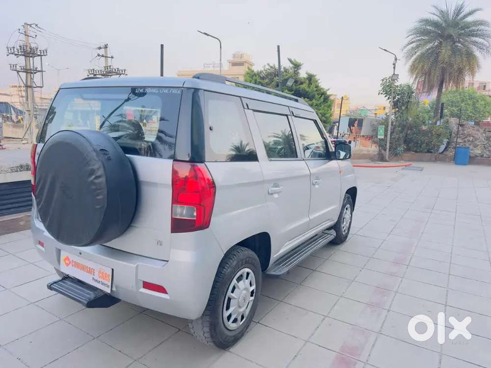 Mahindra Tuv300 T6 ( Diesel) Mt