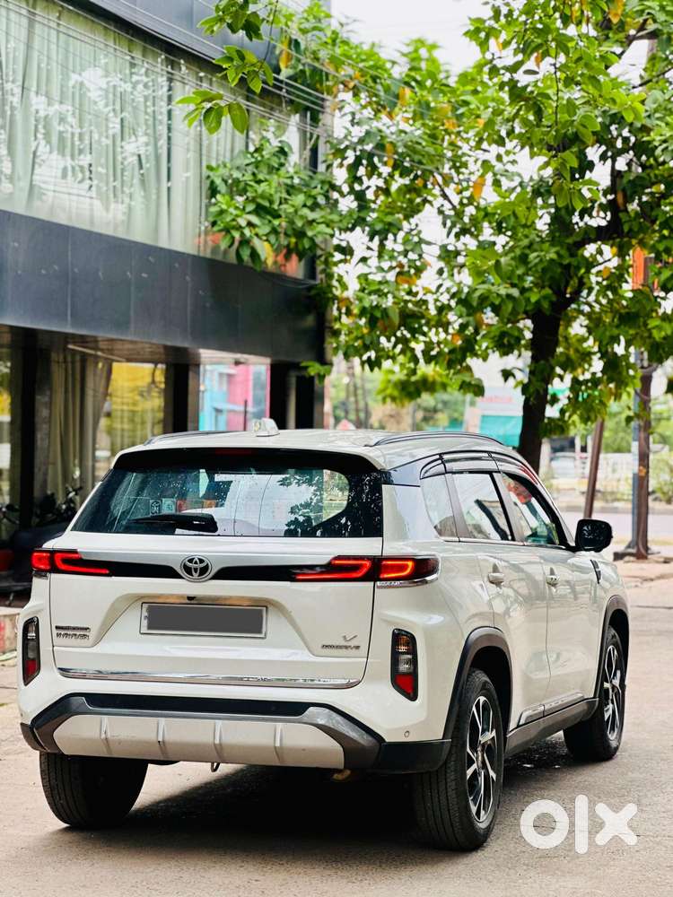 Toyota Urban Cruiser Hyryder 1.5 V Hybrid, 2024, Petrol