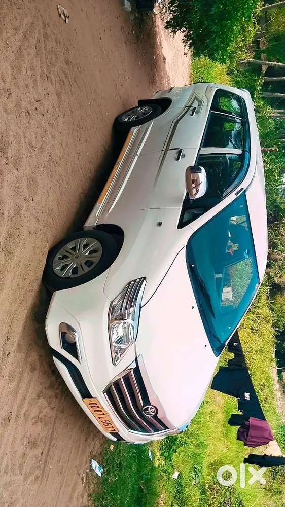 Toyota Innova 2016