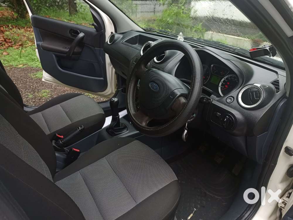 Ford Fiesta, 2012, Petrol