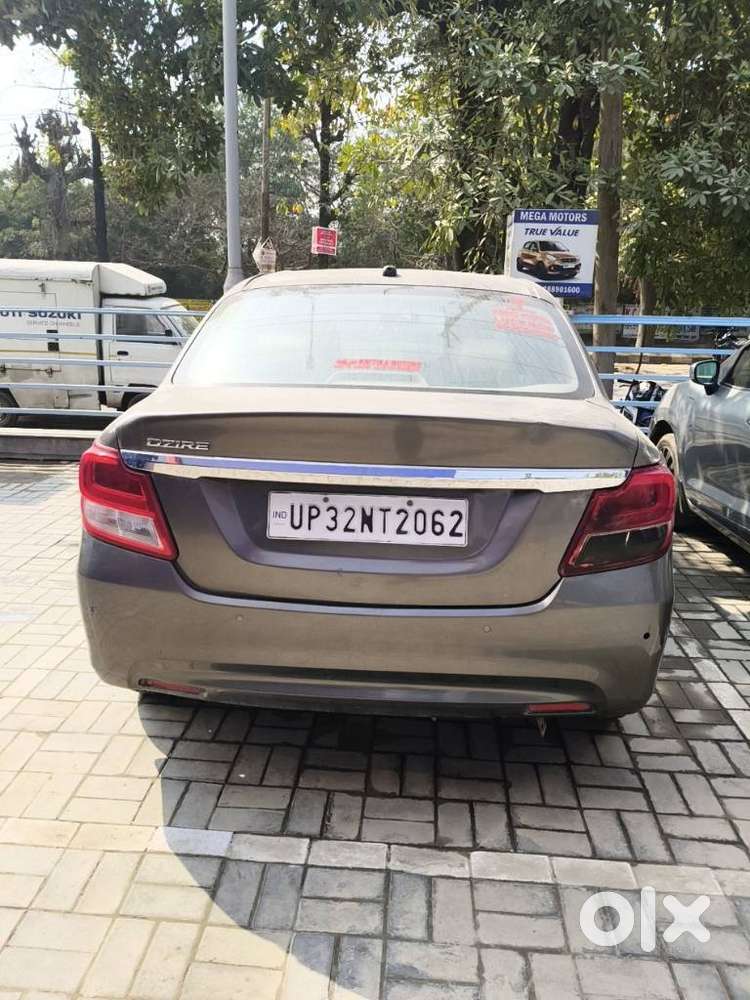 Maruti Suzuki Dzire 1.2 Vxi, 2023, Petrol