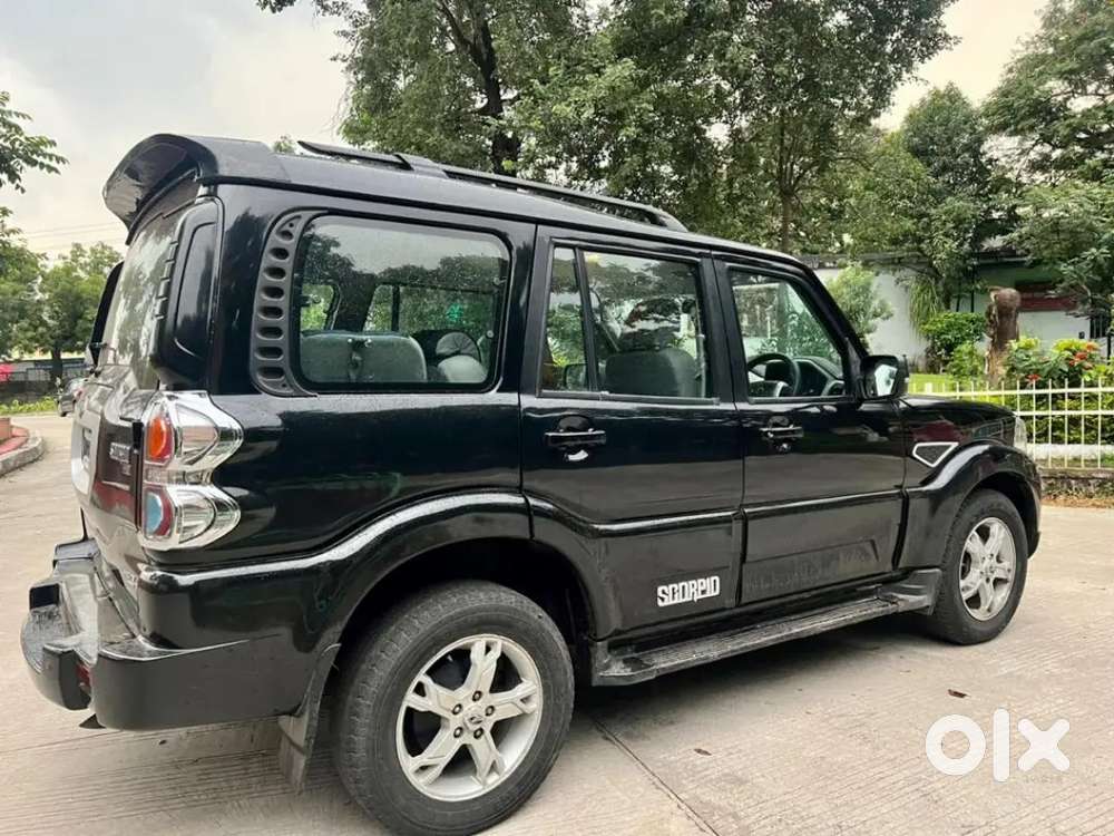Mahindra Scorpio Diesel 2015 Variant S10