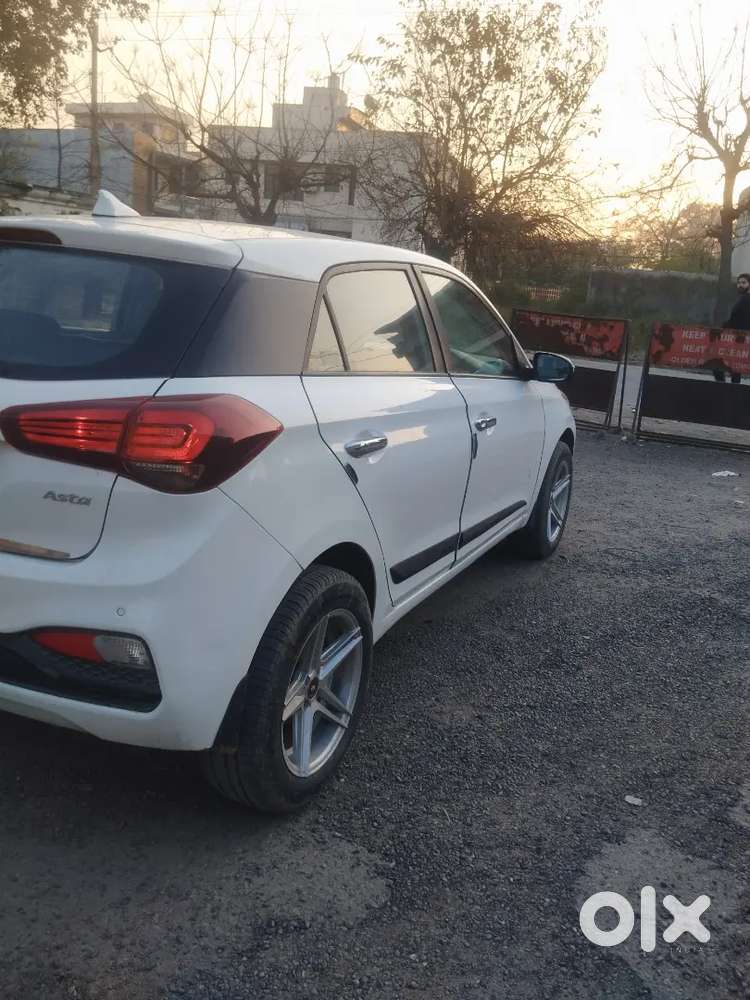 Hyundai Elite I20 2018 Diesel 75000 Km Driven