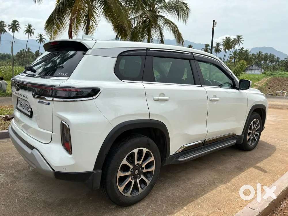 Maruti Suzuki Grand Vitara 2023 Petrol 22000 Km Driven