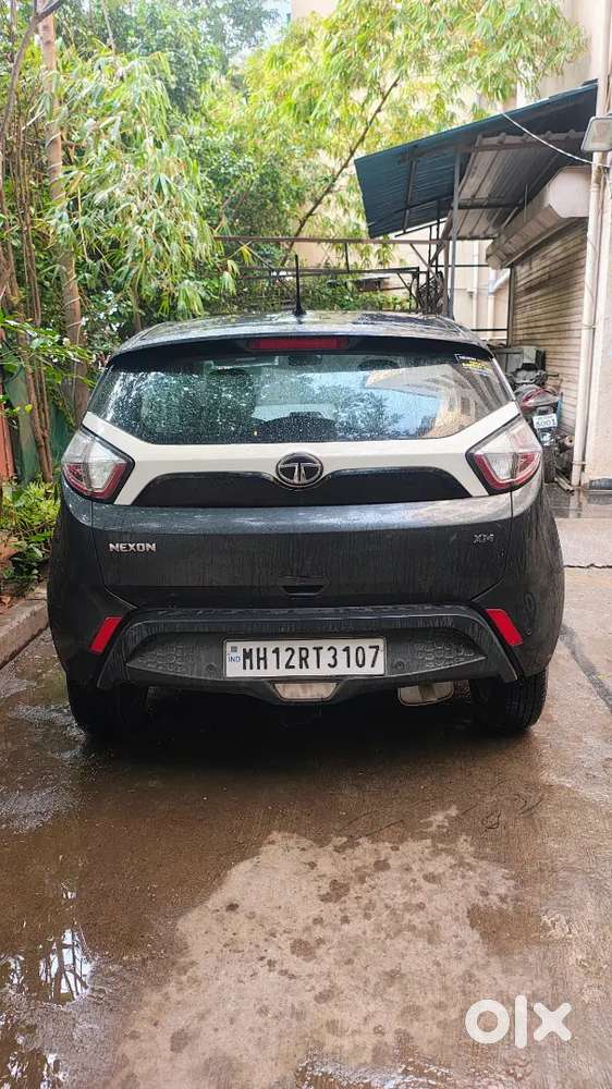 (direct Owner)nexon Petrol Brand New Tyres, Battery & Recently Servic