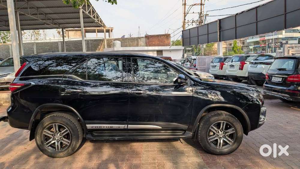 Toyota Fortuner 3.0 Sportivo 4x2 Mt, 2023, Diesel