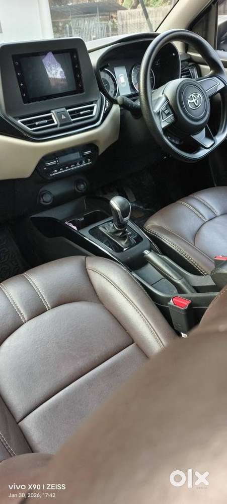 Toyota Glanza G Cvt, 2023, Petrol