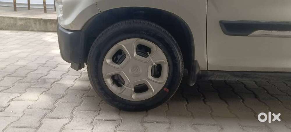 Maruti Suzuki S-presso Vxi At, 2022, Petrol