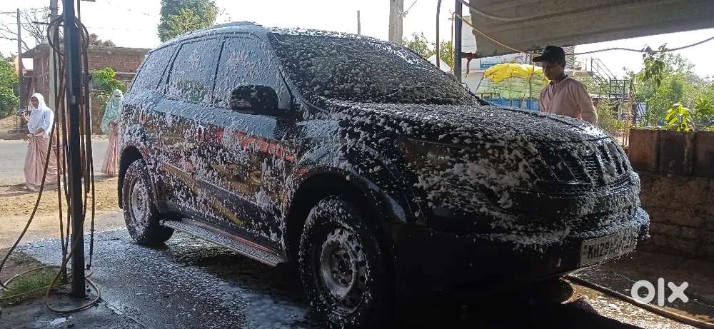 Mahindra Xuv500 2013 Diesel 100000 Km Driven