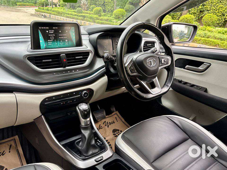 Tata Altroz 1.2 Xza Plus, 2023, Cng & Hybrids