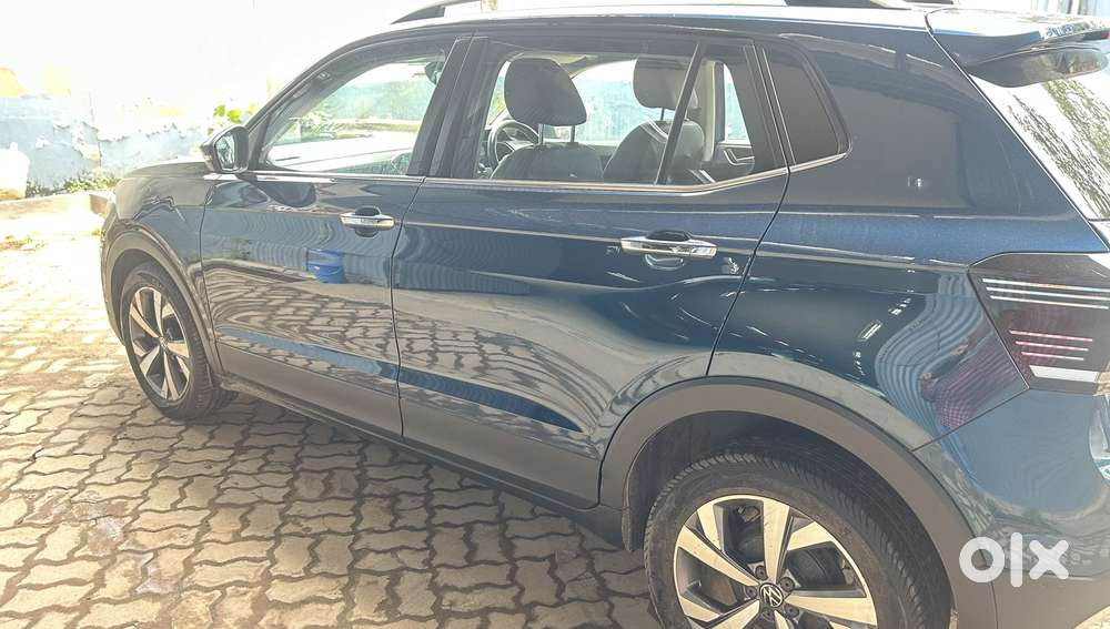 Volkswagen Taigun 1.0 Tsi Topline At, 2023, Petrol