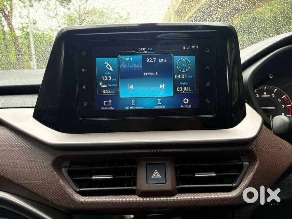 Maruti Suzuki Brezza 1.5 Zxi Smart Hybrid, 2022, Petrol