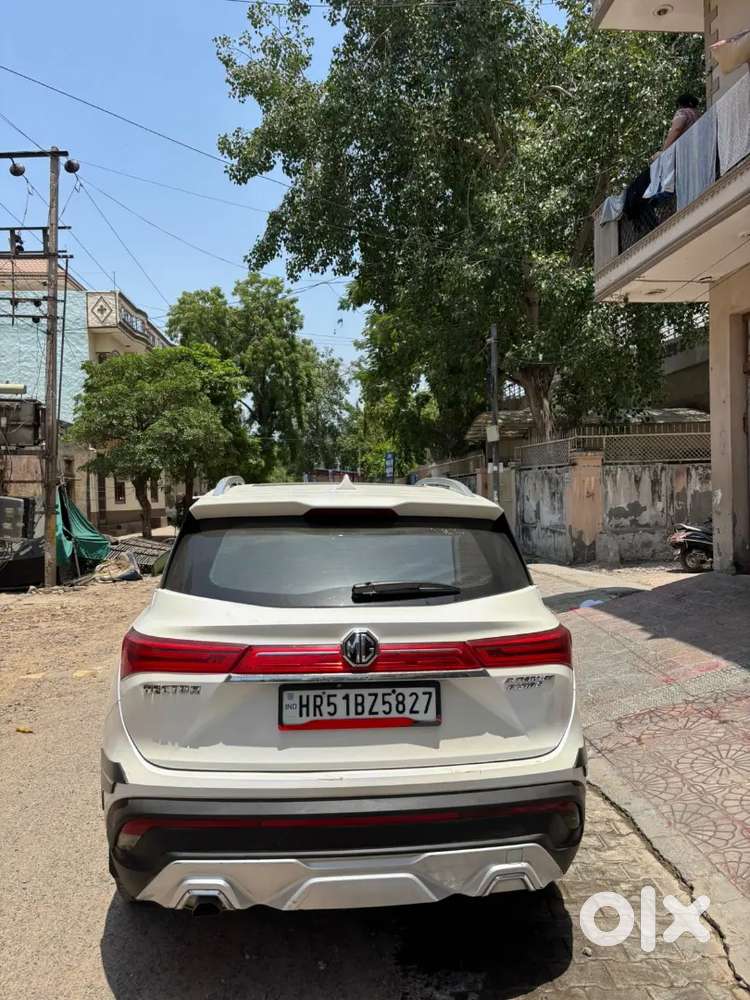 Addition White Wrap On Car