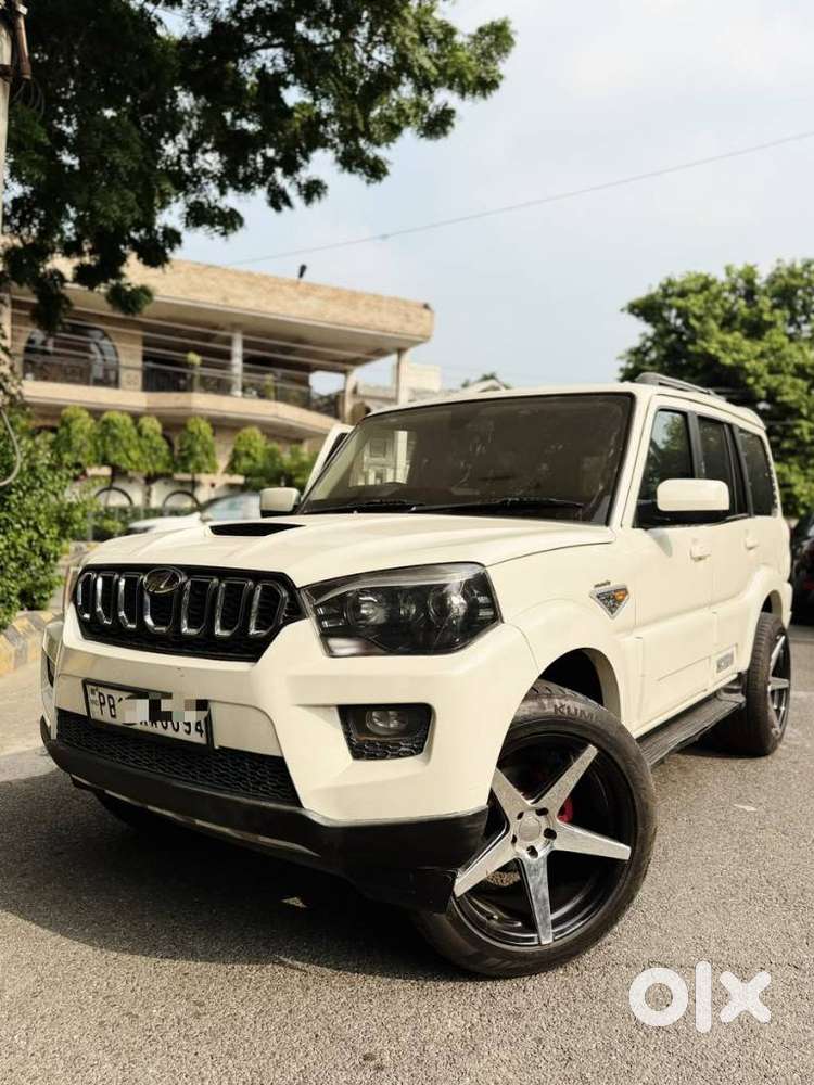 Mahindra Scorpio S10 7 Seater, 2017, Diesel