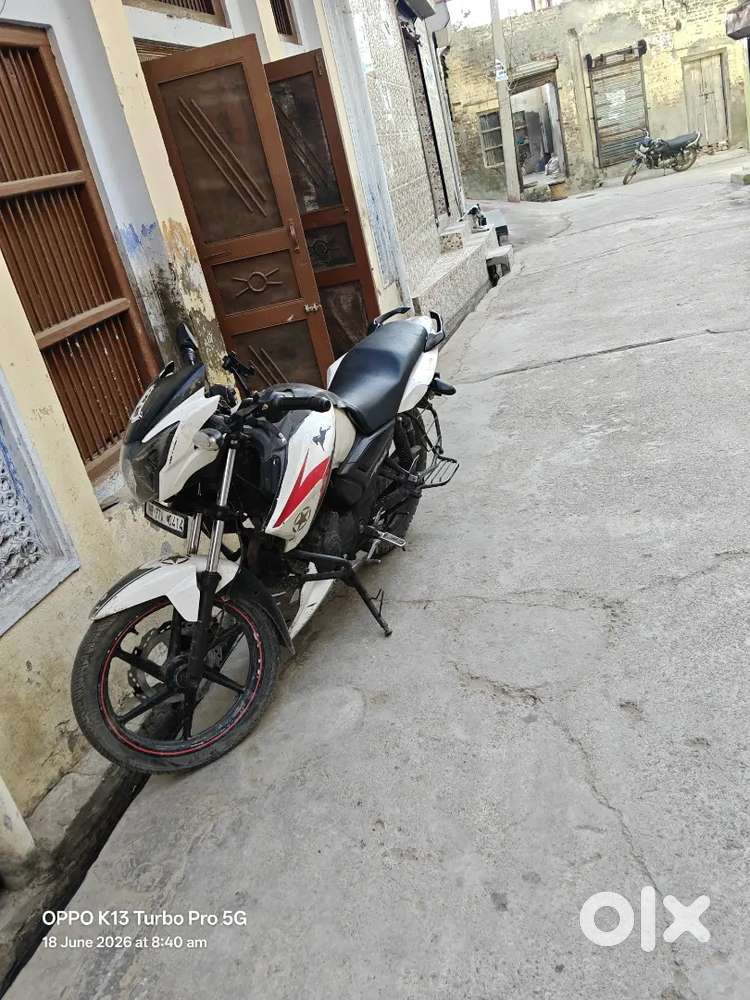 Apache RTR 160 - Motorcycles in undefined, - 1847381678