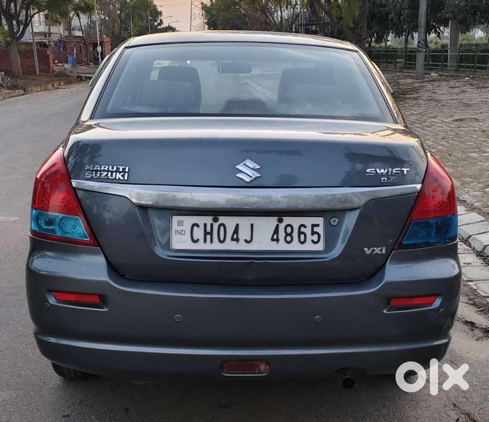 Maruti Suzuki Swift Dzire Vxi Optional, 2009, Petrol