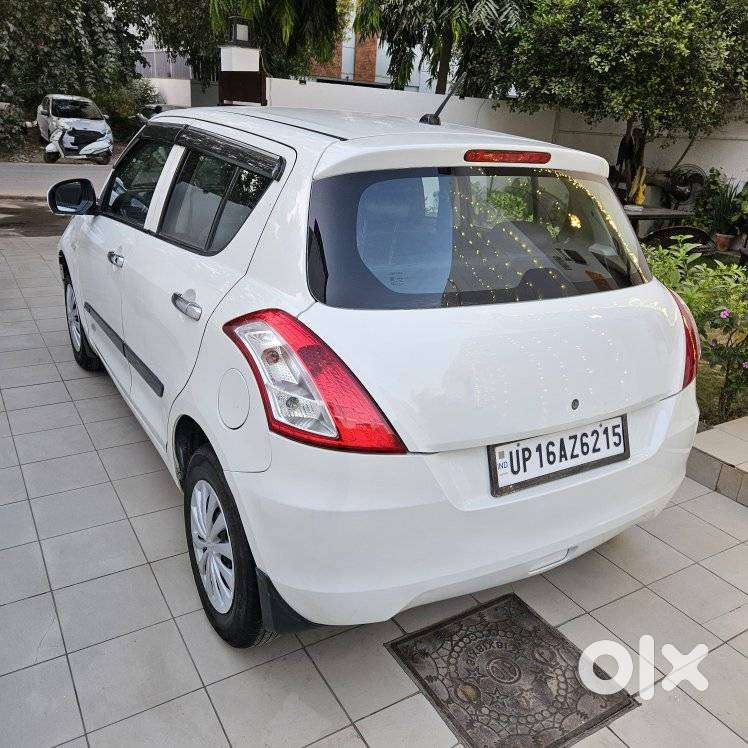 Maruti Suzuki Swift Lxi Optional-o, 2015, Petrol