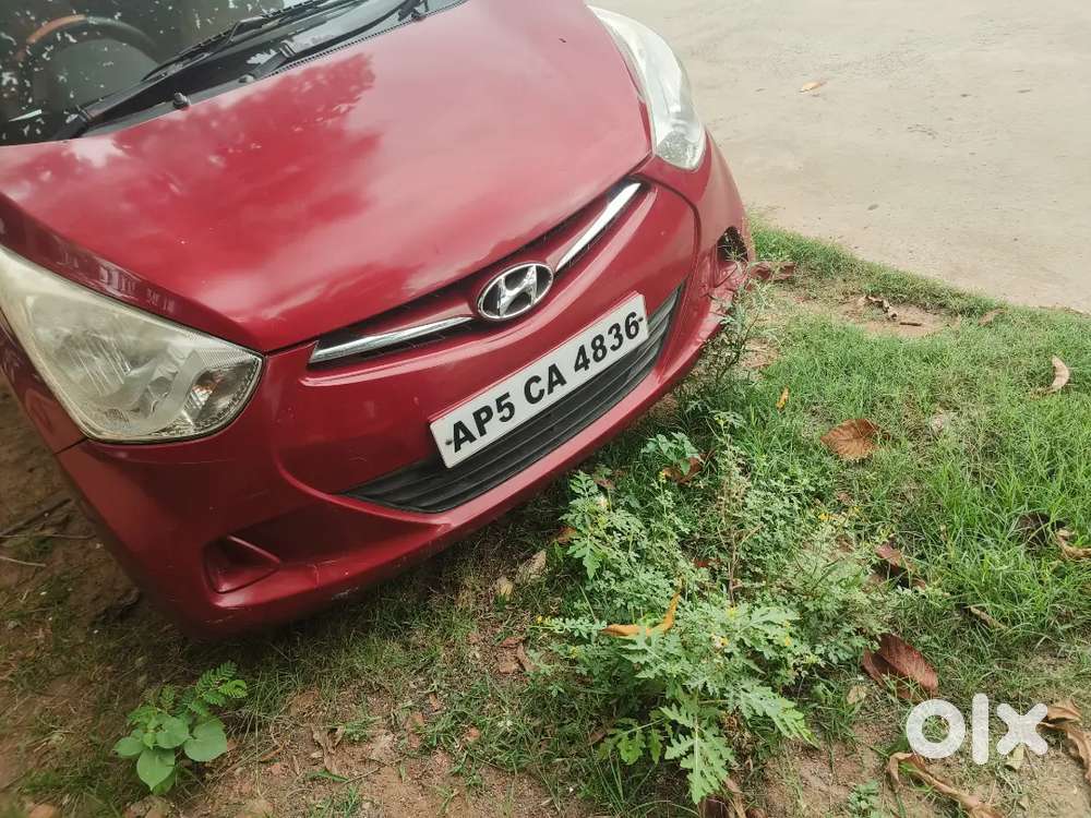 Hyundai Eon 0.8 Magna 2012 Variant