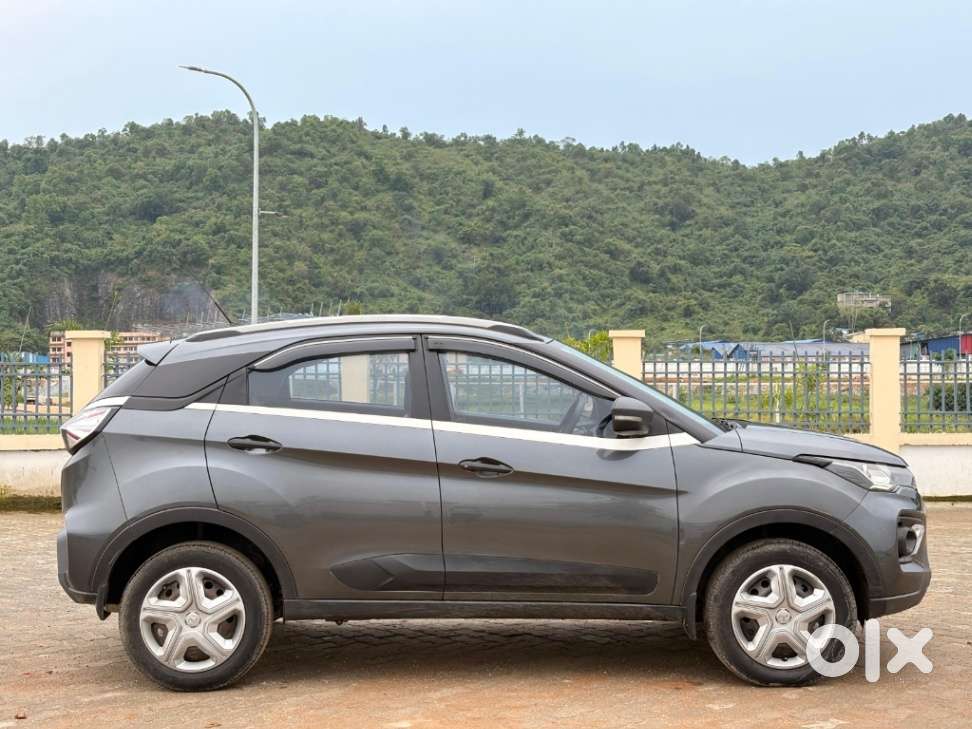 Tata Nexon 1.2 Revotron Xm (s), 2020, Petrol