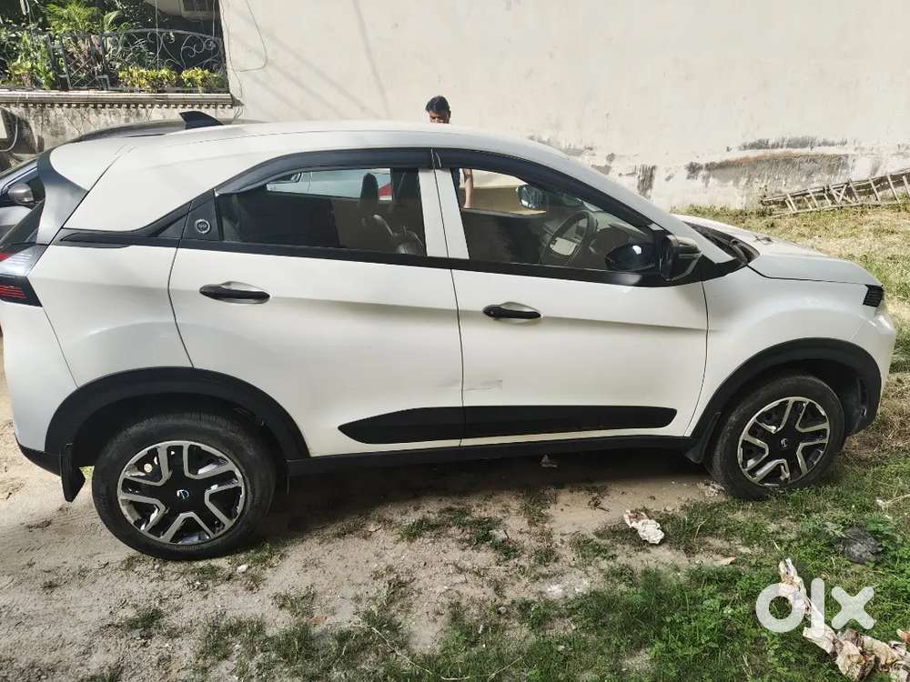 2023 Tata Nexon (facelift) Smart Plus 5 Mt
