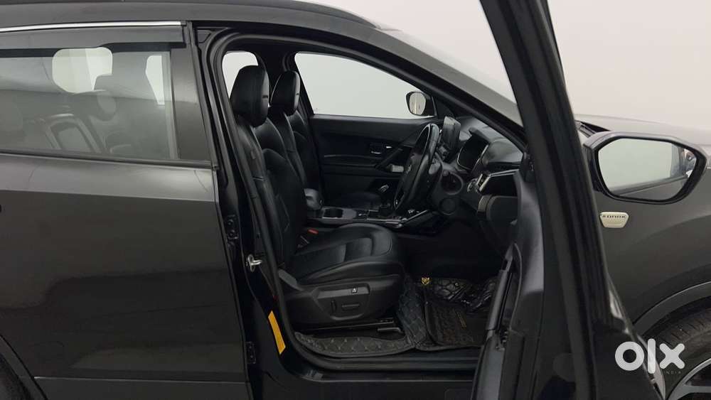 Tata Safari 2.0 Xz Plus Dark Edition, 2022, Diesel