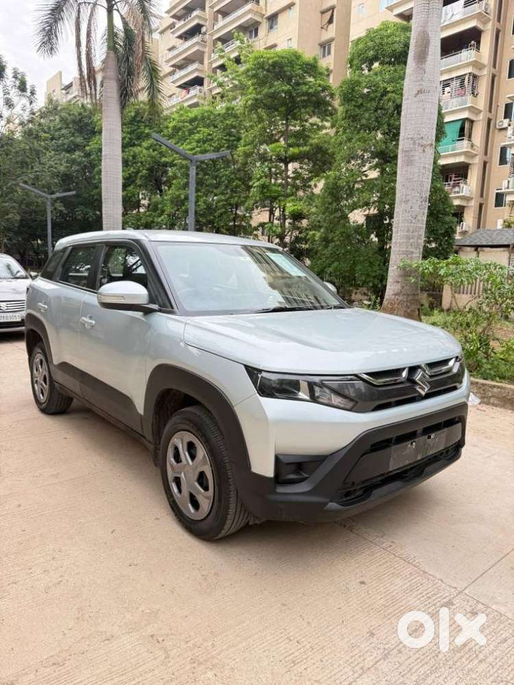 Maruti Suzuki Brezza 1.5 Vxi Smart Hybrid, 2024, Petrol