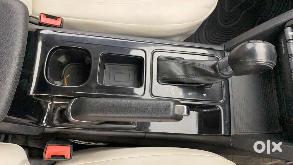 Mahindra Xuv700 2.0 Ax 5 Petrol At Str, 2022, Petrol
