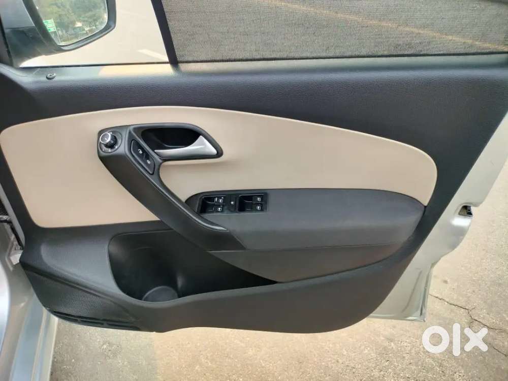 Volkswagen Polo Highline 2013 Car