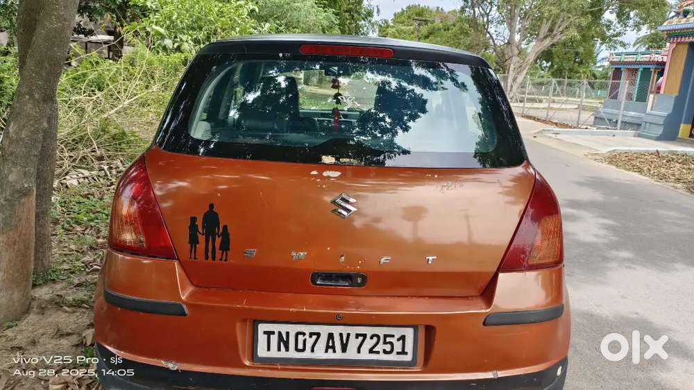 Swift Maruti Suzuki 2006