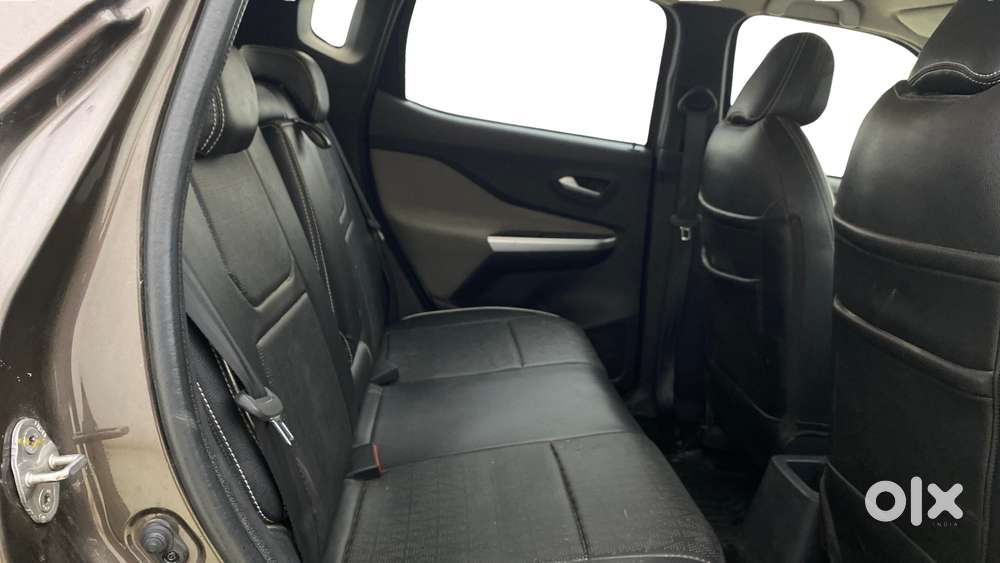 Nissan Magnite 1.0 Xv Turbo Cvt, 2022, Petrol