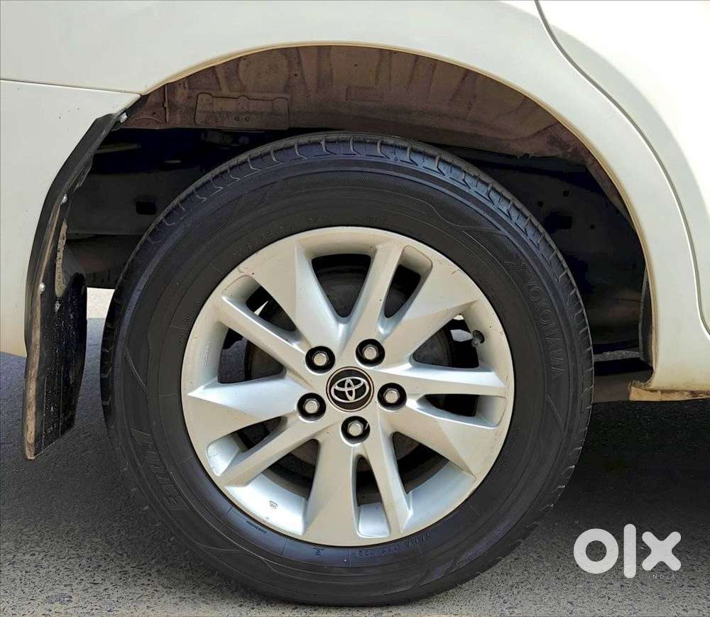 Toyota Innova Crysta 2.4 G Mt, 2017, Diesel