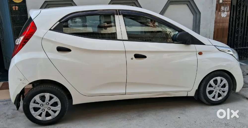 Less Driven Eon(govt Employ Car) 2017 Hyundai Eon Mangna +