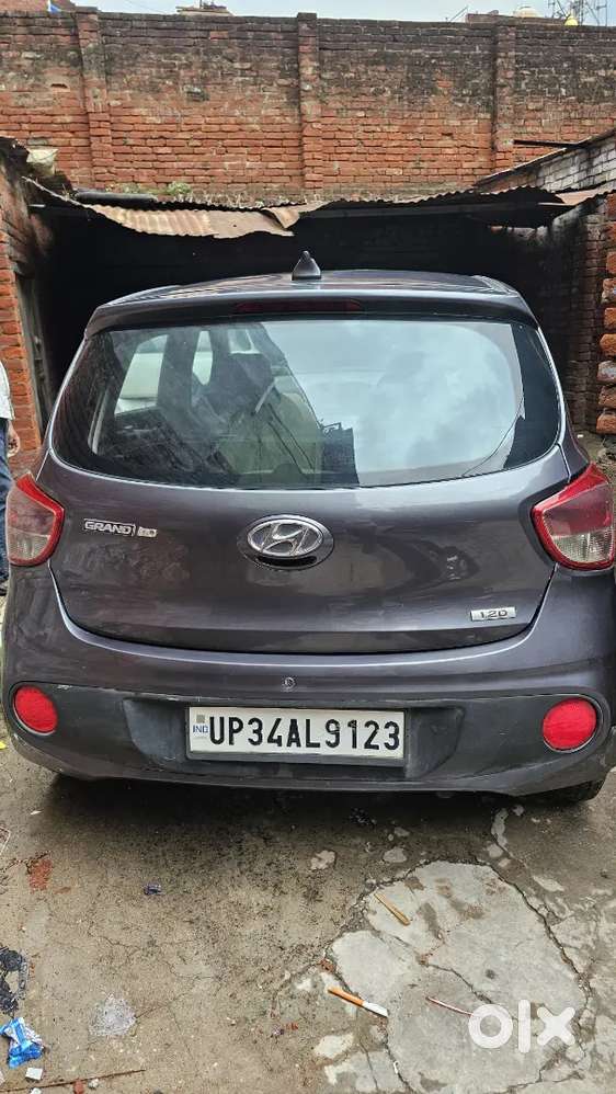 Hyundai Grand I10 2017 Diesel 125000 Km Driven
