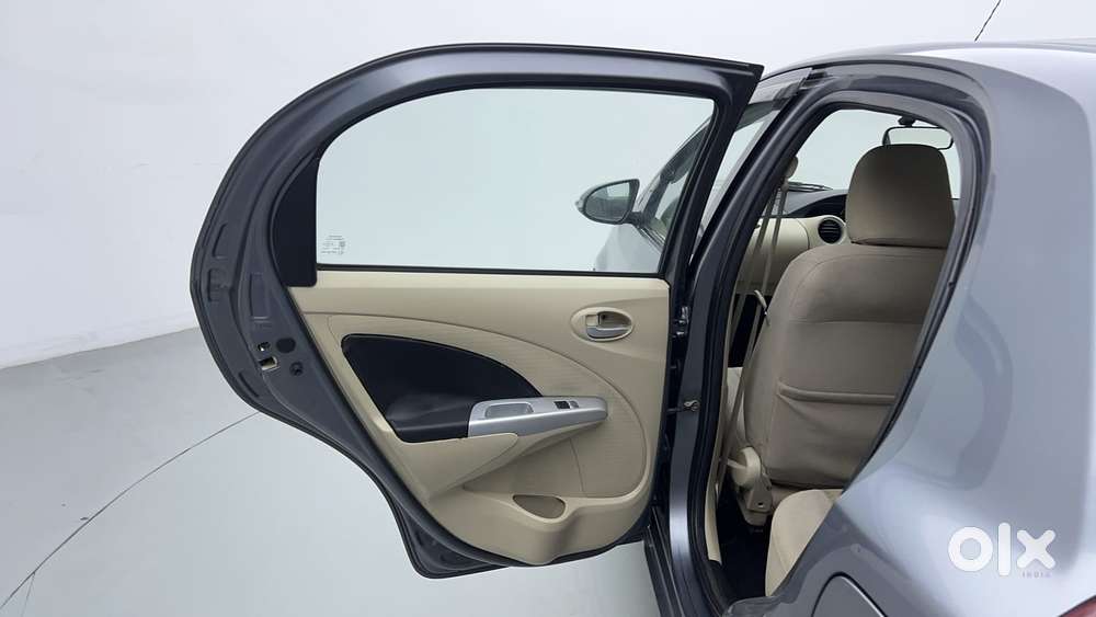 Toyota Etios Liva 2014-2016 V, 2017, Petrol