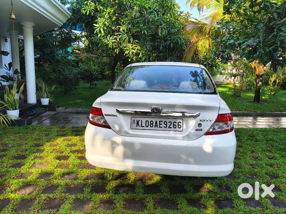 Well Maintained Honda City 2005