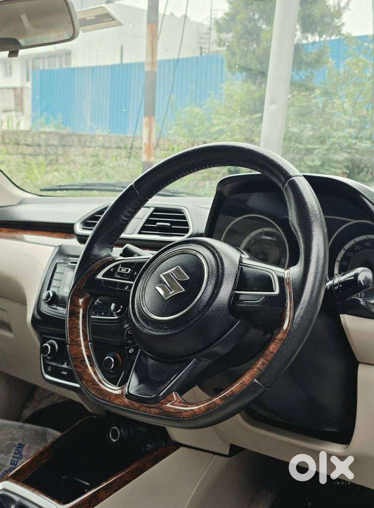 Maruti Suzuki Swift Dzire 1.2 Zxi Bsiv, 2018, Petrol