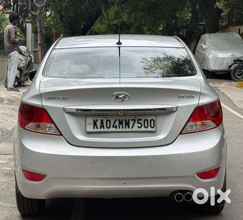 Hyundai Verna Fluidic 1.6 Vtvt Sx, 2014, Petrol
