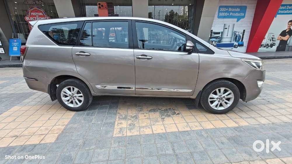 Toyota Innova Crysta 2.4 G Mt 8s, 2017, Diesel