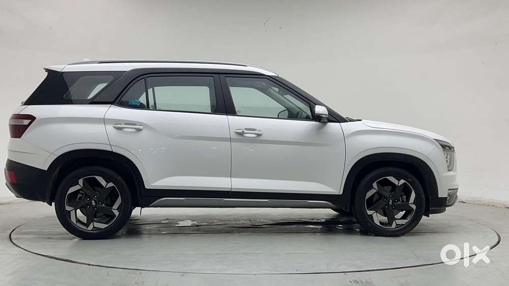 Hyundai Alcazar Platinum, 2022, Petrol