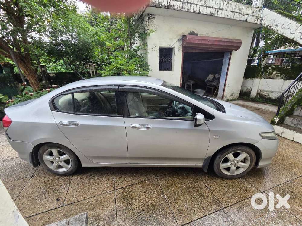 Well-maintained **honda City 1.5 V Mt (petrol)** In Very Good Conditio