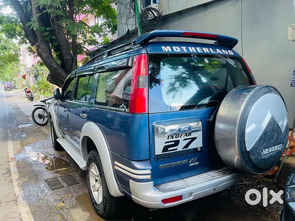 A Vintage Classic Suv Ford Endeavour Limited Edition