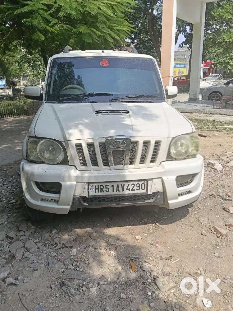 Mahindra Scorpio-n 2013 Diesel Manual