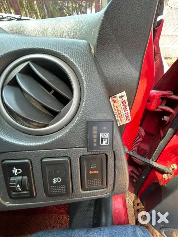 Well Maintained Female Owned Car With Sun Roof